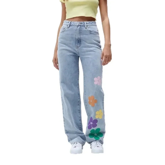 PacSun Denim - PacSun Light Blue Flower Graphic Boyfriend Jeans size 25